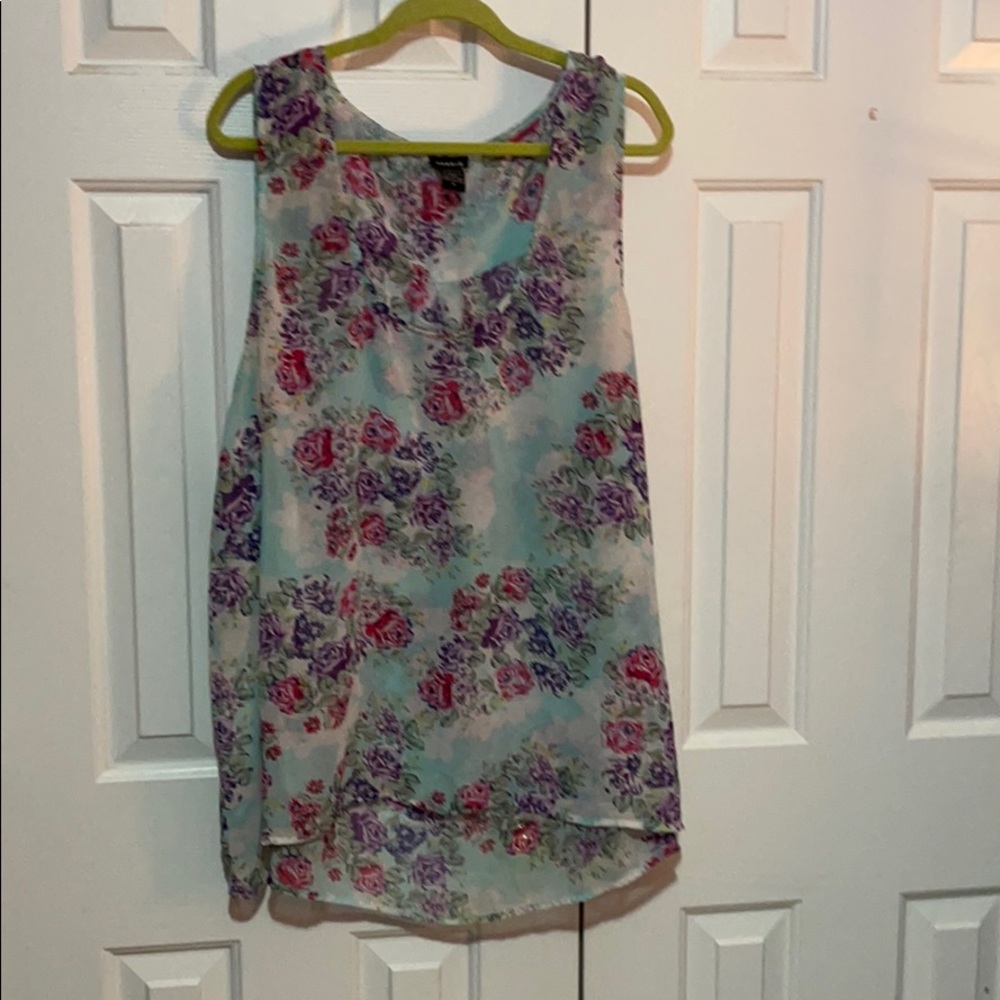 Torrid sheer high-low tank top - size 5
